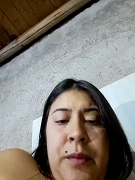 Estefanny Lolyy online show from April 2026 05:21:01 AM