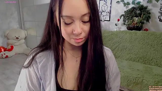 AlinaEleven online show from August 2026 09:25:01 PM