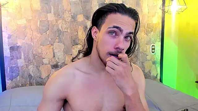 PatrickS25 online show from January 2026 03:45:01 AM