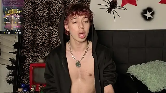 Otter Starr online show from December 2025 01:01:02 AM