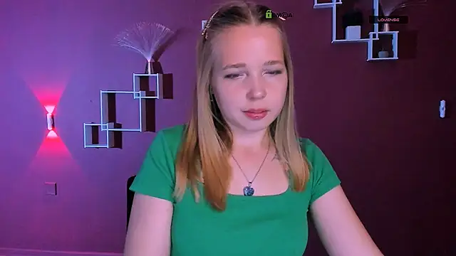 Snapshot of teya_starling chatting on May 2026 07:58:02 AM teya starling online show from May 2026 07:58:02 AM