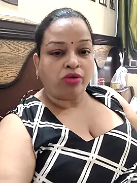 Snapshot of Sexey-Model21 chatting on May 2026 06:30:01 AM Sexey-Model21 online show from May 2026 06:30:01 AM