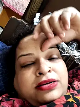 Snapshot of Sexey-Model21 chatting on June 2026 09:32:02 PM Sexey-Model21 online show from June 2026 09:32:02 PM