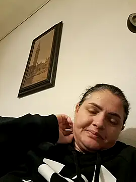 Snapshot of gini92 chatting on February 2026 06:51:01 AM gini92 online show from February 2026 06:51:01 AM