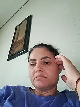 Snapshot of gini92 chatting on February 2026 06:24:01 AM gini92 online show from February 2026 06:24:01 AM