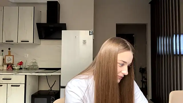 Adelle Love online show from December 2025 09:25:01 AM