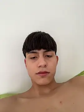 Lander Cruz online show from April 2026 07:07:02 PM