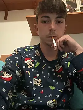 Snapshot of Davide9910x chatting on February 2026 03:10:01 PM Davide9910x online show from February 2026 03:10:01 PM