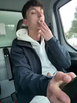 Snapshot of Davide9910x chatting on February 2026 06:12:02 AM Davide9910x online show from February 2026 06:12:02 AM