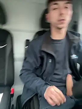 Snapshot of Davide9910x chatting on February 2026 07:20:02 AM Davide9910x online show from February 2026 07:20:02 AM