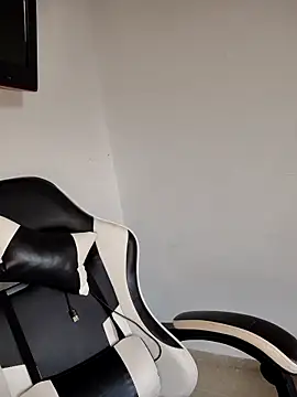 KasumiSophia online show from March 2026 12:20:01 PM