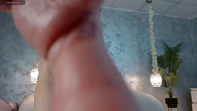 SilviaVanda online show from March 2026 06:14:01 AM