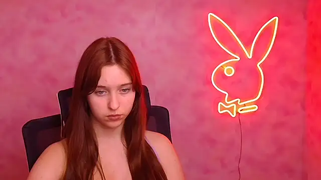 Lilu May online show from December 2025 04:05:01 PM