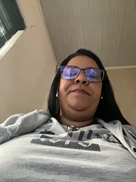 Carameloswing1 online show from April 2026 01:21:01 PM