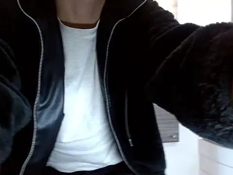 JuanGomm online show from March 2026 03:03:02 AM