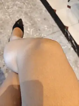 Miky Lyn online show from February 2026 05:14:01 AM