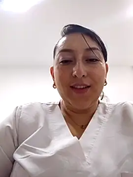 Valeria montana  online show from February 2026 12:36:01 PM