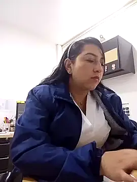 Valeria montana  online show from March 2026 12:11:01 PM