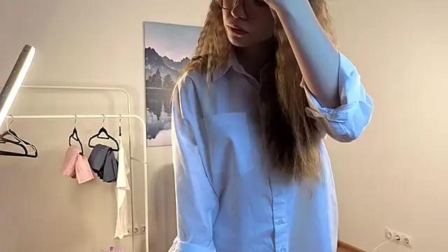 Snapshot of TobiBrighton chatting on December 2025 05:59:01 AM TobiBrighton online show from December 2025 05:59:01 AM