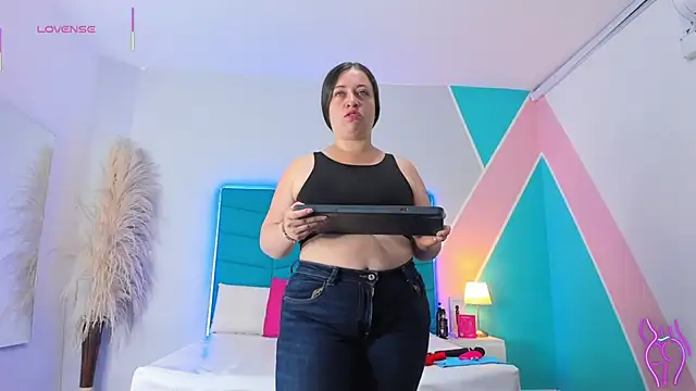  victoria collins  online show from March 2026 07:54:01 PM