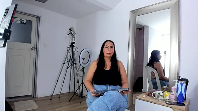 Sara BigAss- online show from April 2026 12:38:02 PM