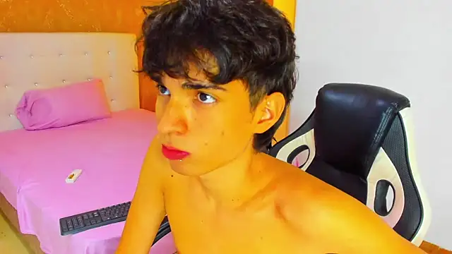 CONNOR STONNE  online show from February 2026 09:22:02 PM