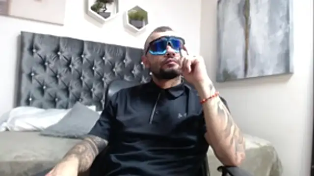 lucky smith1 online show from December 2025 05:08:02 PM