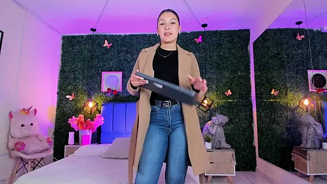 GabyyCute  online show from January 2026 03:11:02 AM