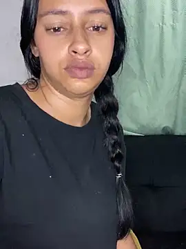 Jennmyller  online show from April 2026 11:27:01 PM