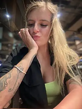 Snapshot of Betsy chatting on January 2025 12:25:02 PM Betsy online show from January 2025 12:25:02 PM