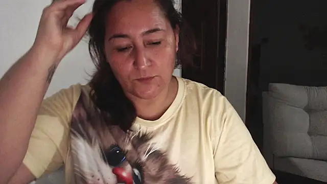 Snapshot of VioletBruces chatting on January 2026 11:50:01 PM VioletBruces online show from January 2026 11:50:01 PM