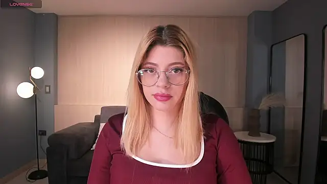 MadisonKane online show from April 2026 11:16:01 AM