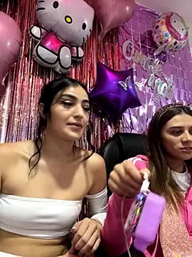 Snapshot of Valeriaa__001 chatting on December 2025 05:37:02 AM Valeriaa 001 online show from December 2025 05:37:02 AM