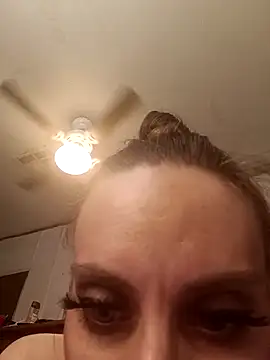 snowbird1117 online show from March 2026 10:37:02 AM