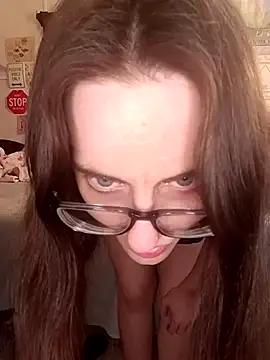 snowbird1117 online show from April 2026 07:36:02 AM