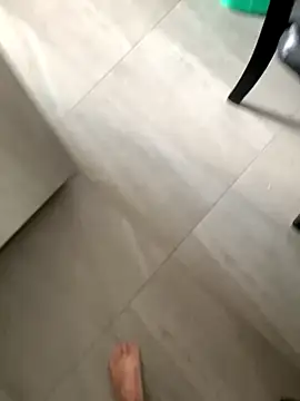 Snapshot of Www-00 chatting on December 2025 03:47:01 AM Www-00 online show from December 2025 03:47:01 AM