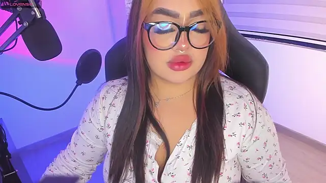 Snapshot of asheryn chatting on February 2026 01:43:02 AM asheryn online show from February 2026 01:43:02 AM