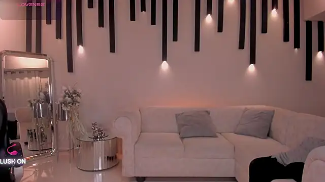 Snapshot of ChloeManson chatting on February 2025 02:50:02 AM ChloeManson online show from February 2025 02:50:02 AM