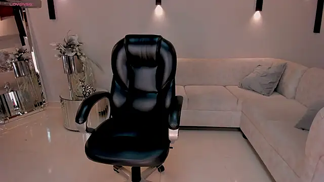 Snapshot of ChloeManson chatting on February 2025 08:55:02 PM ChloeManson online show from February 2025 08:55:02 PM