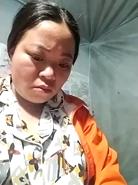 AlilaK2 online show from February 2026 09:11:01 PM