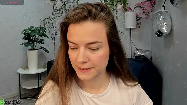 Snapshot of Graceee_ chatting on June 2026 03:11:02 AM Graceee online show from June 2026 03:11:02 AM
