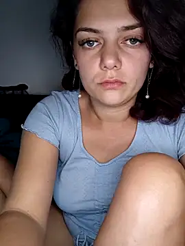 LadyNoraa online show from December 2025 05:44:02 PM