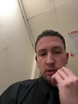 dirtyanal23 online show from April 2026 01:16:01 PM