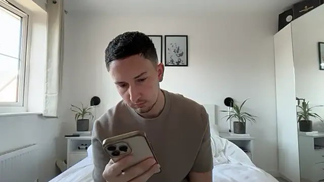 dirtyanal23 online show from April 2026 08:17:02 AM