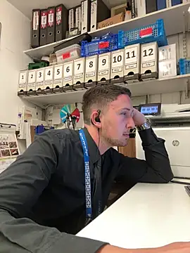 dirtyanal23 online show from April 2026 10:08:02 PM