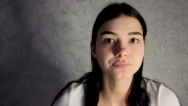 Laura Sunday online show from February 2026 12:12:01 PM