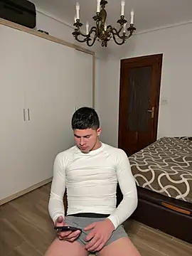 Snapshot of josueeeR chatting on January 2026 08:12:02 PM josueeeR online show from January 2026 08:12:02 PM