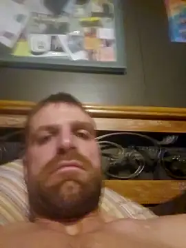 Legtrembler1 online show from February 2026 11:56:01 PM