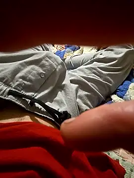 Legtrembler1 online show from March 2026 04:16:01 AM