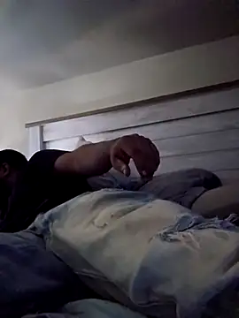 iLOVETRAY96 online show from March 2026 06:47:01 PM